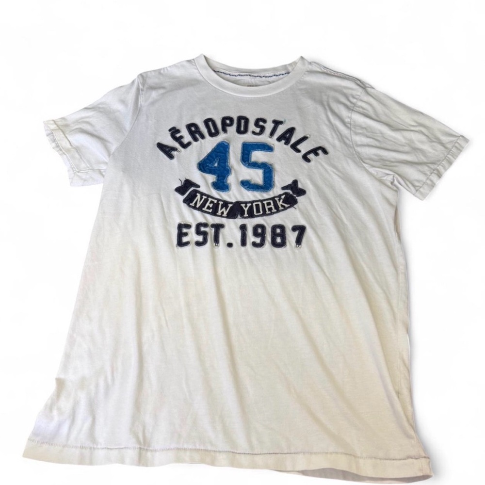 2000s Aeropostale White Tee